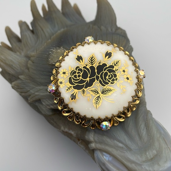 Germany Jewelry - Germany filigree brooch 🔥